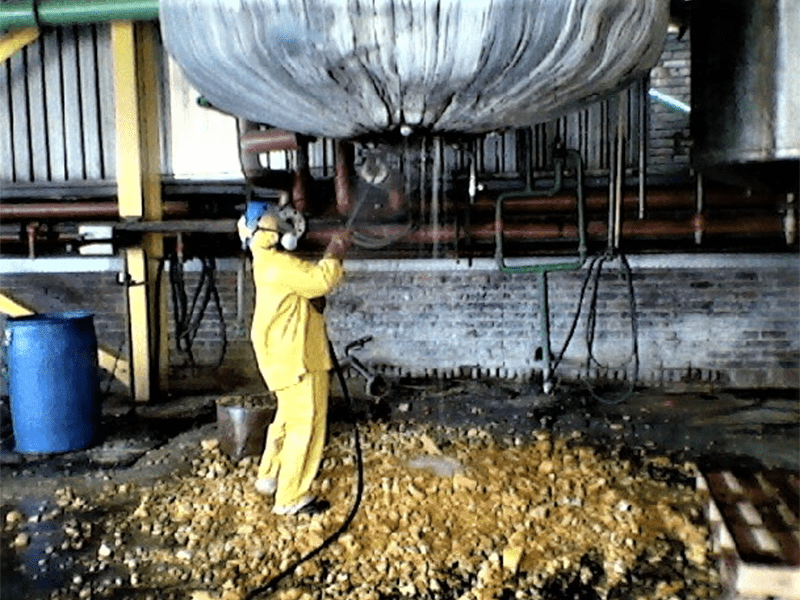 Vessel Cleaning